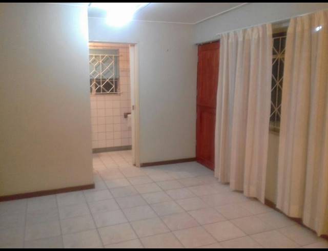 1 BEDROOM PROPERTY TO RENT IN STEENBERG